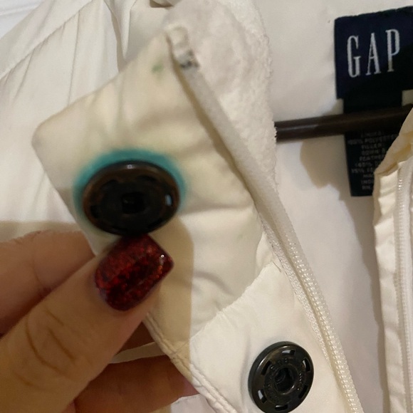 GAP Women's Off-White Puffer Jacket - Picture 7 of 9